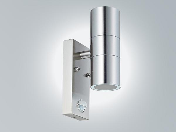 LP109E-> Stainless steel wall light