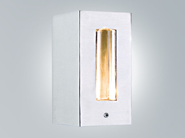 LP101C->>Stainless steel wall light