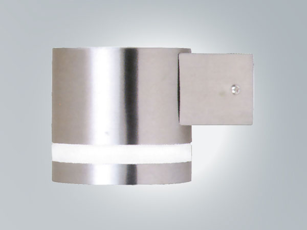 LP107A-> Stainless steel wall light