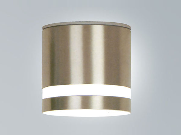 LP107B-> Stainless steel wall light